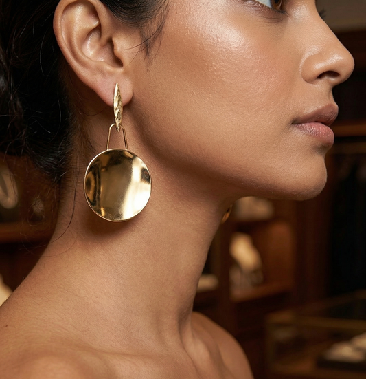 Hammered Round Disc Drop Earrings – Gold — Photo 2