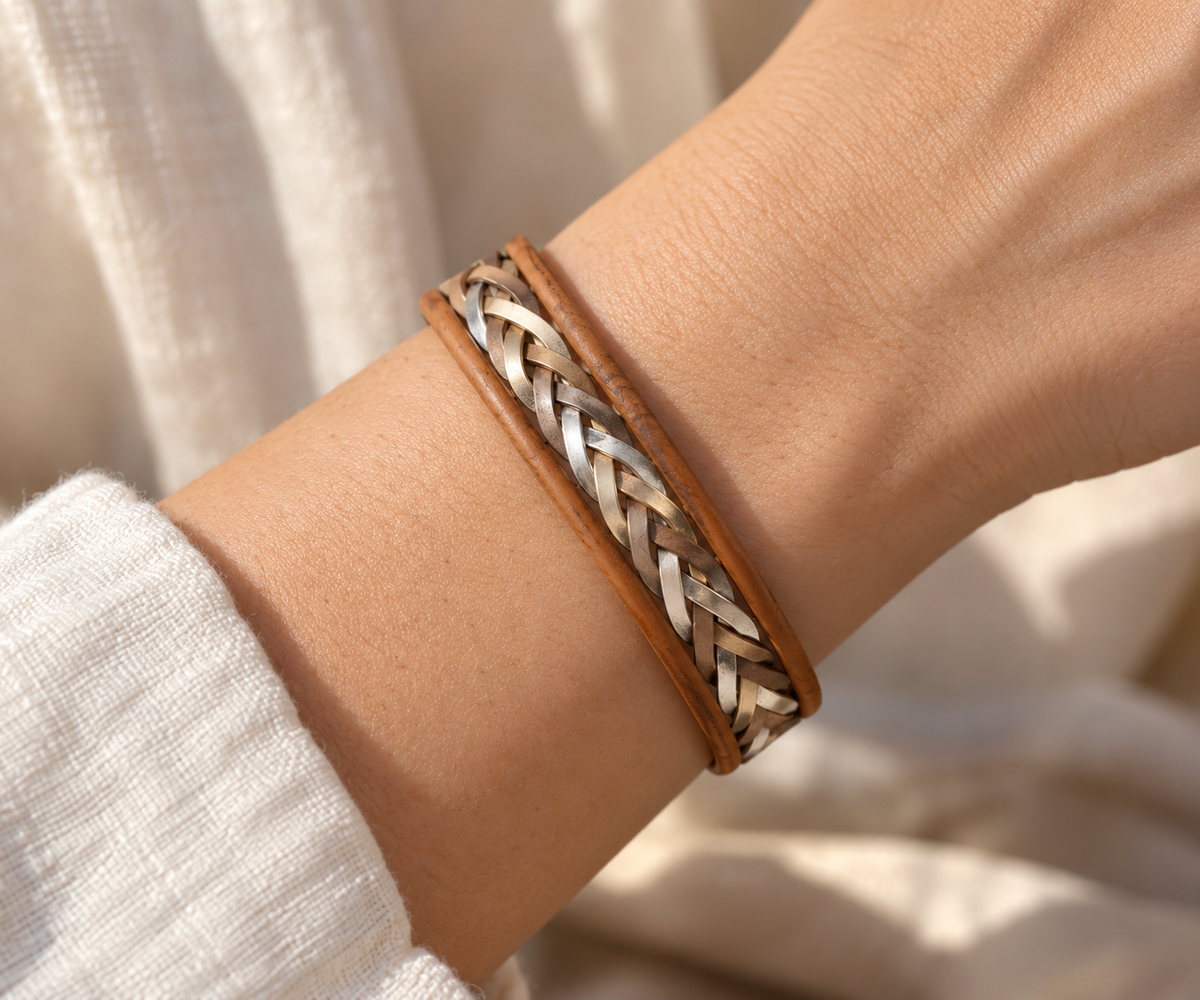 Heritage Weave Reversible Bracelet – Tan & Metallic — Photo 7