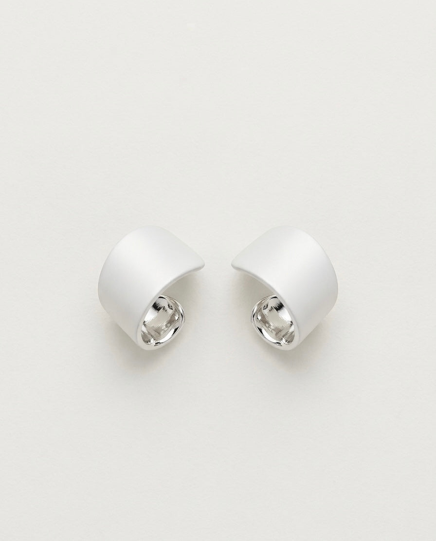 Ivory Sculpted Cuff Stud Earrings – Silver — Photo 1