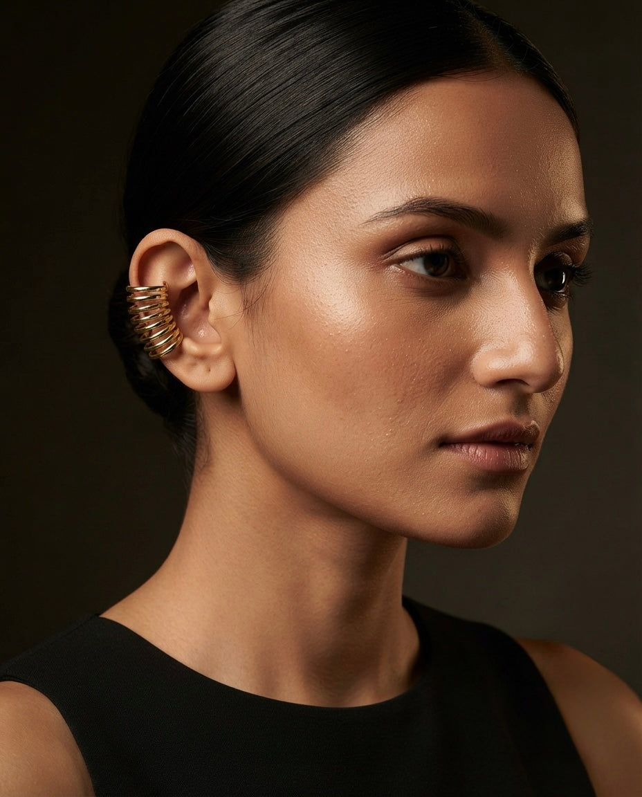 Sculpted Multi-Band Gold Ear Cuff — Photo 7