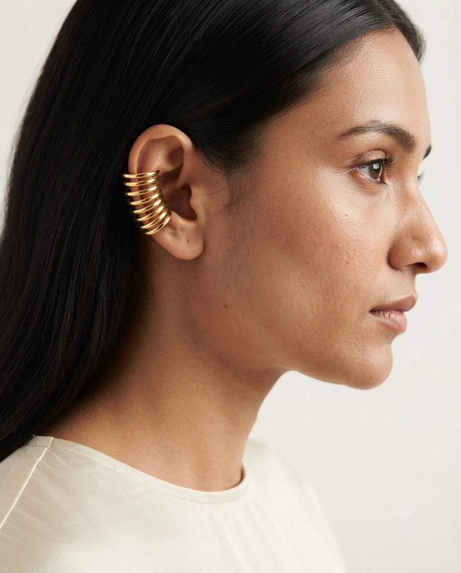 Sculpted Multi-Band Gold Ear Cuff — Photo 8