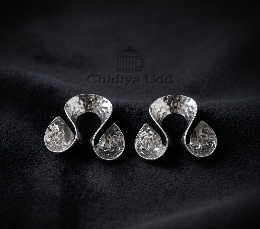 Hammered U-Shape Statement Earrings – Textured Open Design — Silver — Photo 4