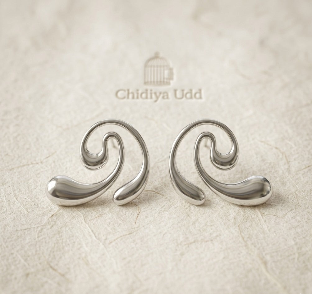 Swirl Statement Earrings – Sculpted Spiral Design — Silver — Photo 4