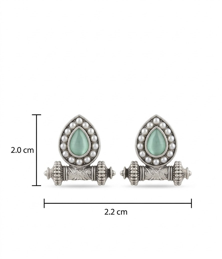 Vintage Teardrop Pearl Statement Earrings – Ethnic Design — Green — Photo 6