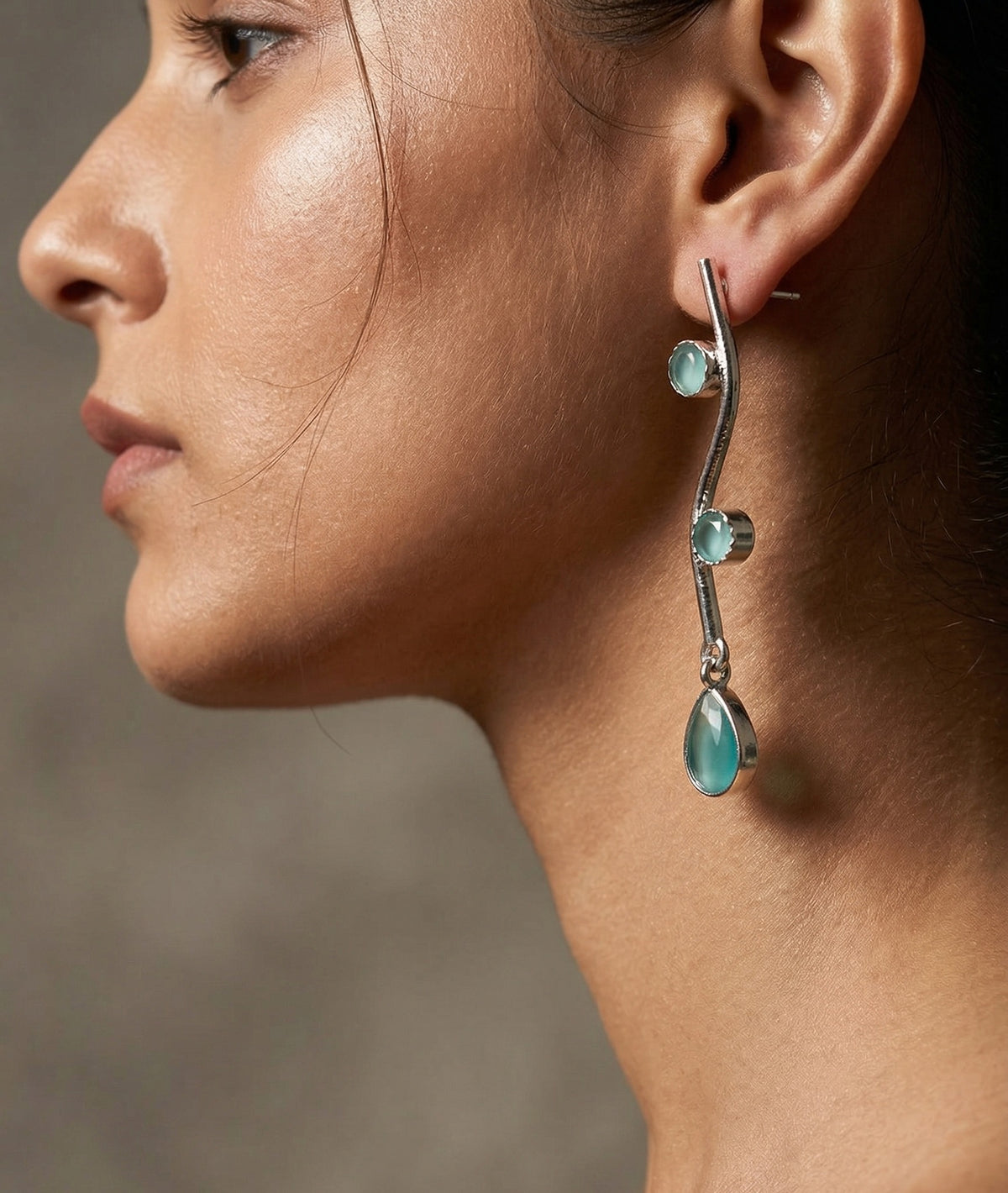Teardrop Drop Statement Earrings – Contemporary Design — Aqua Blue — Photo 7