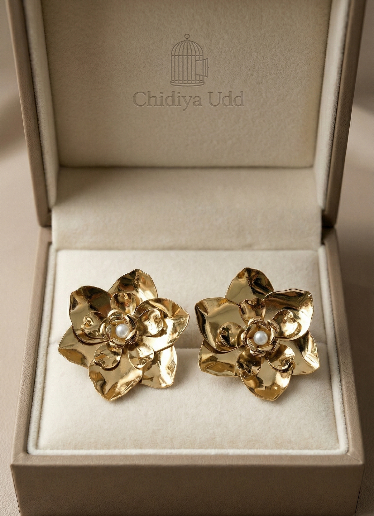 Floral Pearl Stud Earrings — Gold — Photo 3