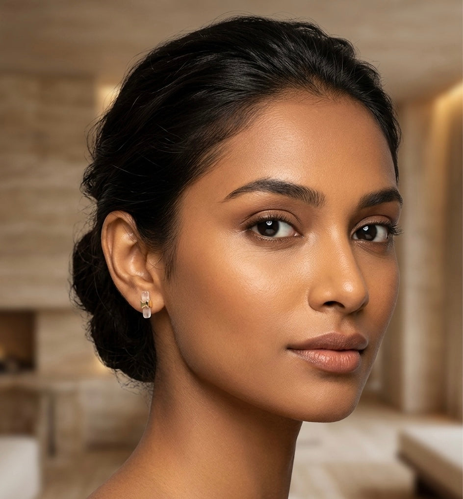Clear Lucite Bar Stud Earrings – Gold — Photo 2