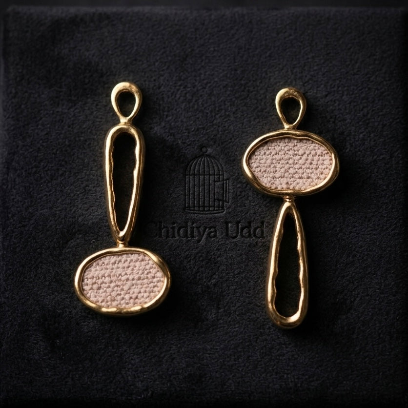 Blush Textured Geometric Drop Earrings – Gold — Photo 4