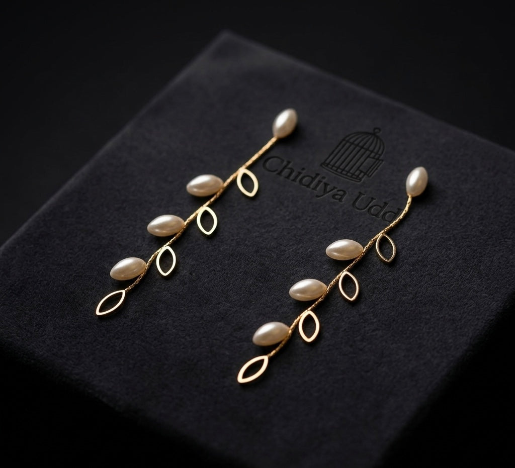 Delicate Leaf Chain Drop Earrings – Gold — Photo 4