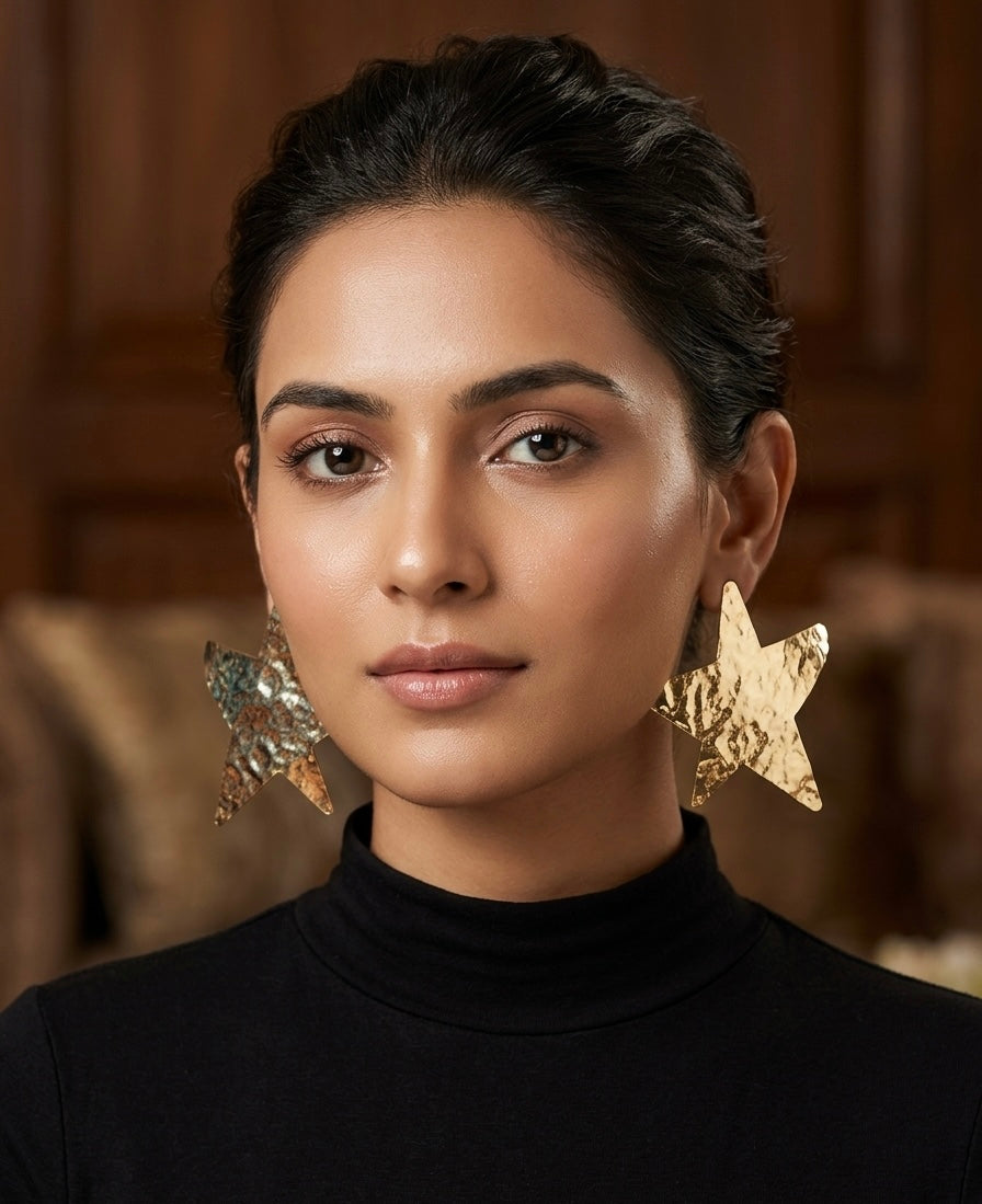 Textured Star Stud Earrings — Gold — Photo 2