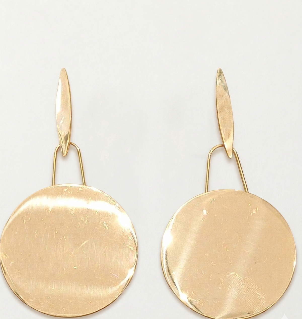 Hammered Round Disc Drop Earrings – Gold — Photo 1